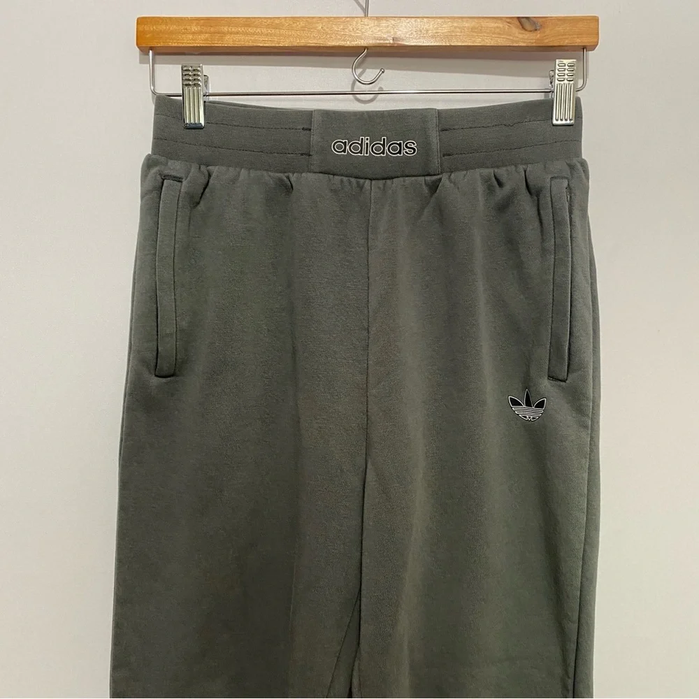 Adidas Originals 3-Stripes Jogger Pants Gray Youth L‎ (13–14Y) Casual Loungewear